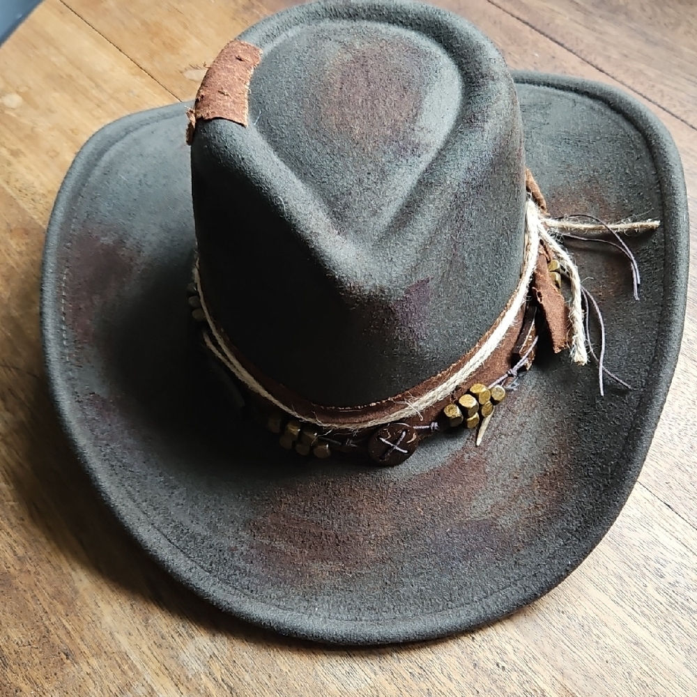Source Unknown Rustic Gray Hat with Feather Detail - image 2